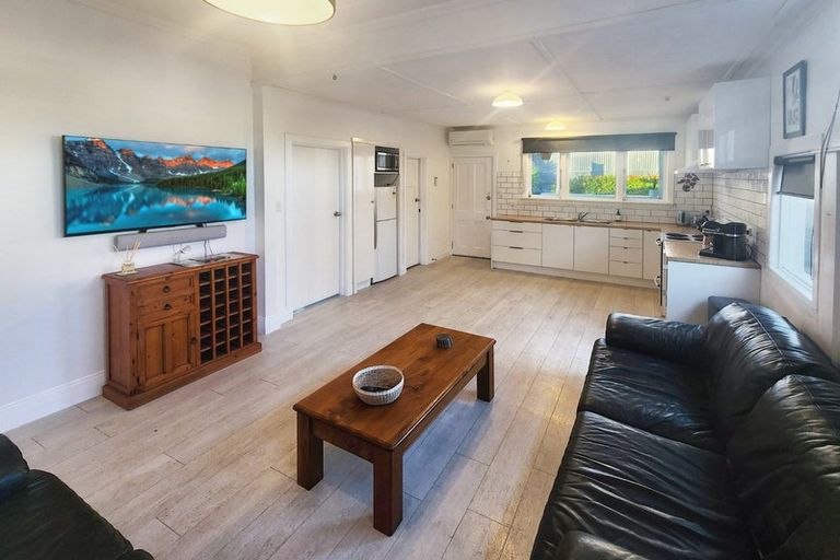 Photo of property in 112 Munroe Street, Napier South, Napier, 4110