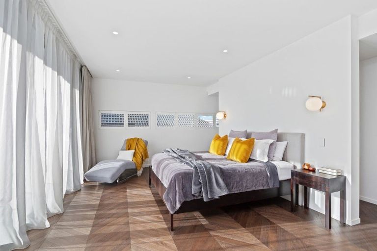 Photo of property in 48 Clissold Street, Merivale, Christchurch, 8014