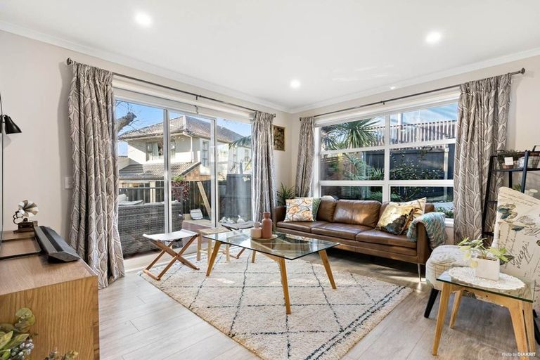 Photo of property in 252 Hill Road, The Gardens, Auckland, 2105