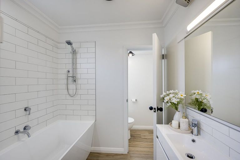 Photo of property in 11a Moeller Street, Taradale, Napier, 4112