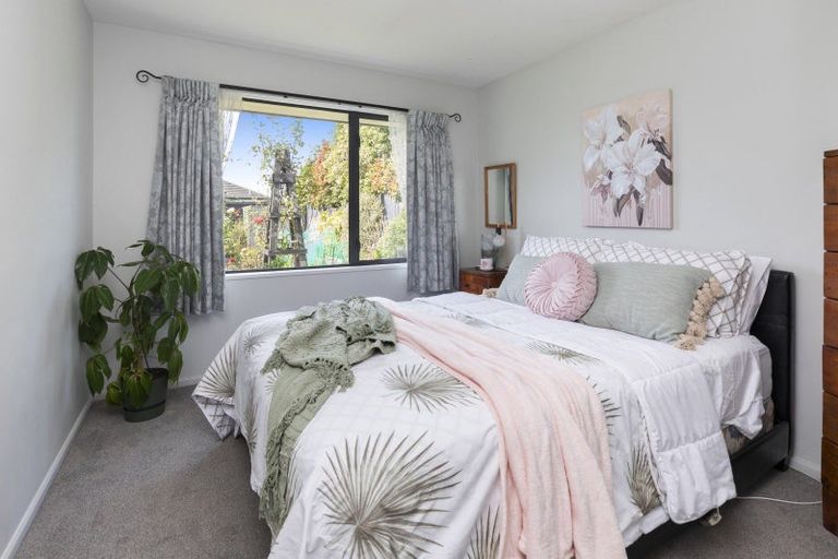 Photo of property in 13 Pascoe Drive, Woodend, 7610