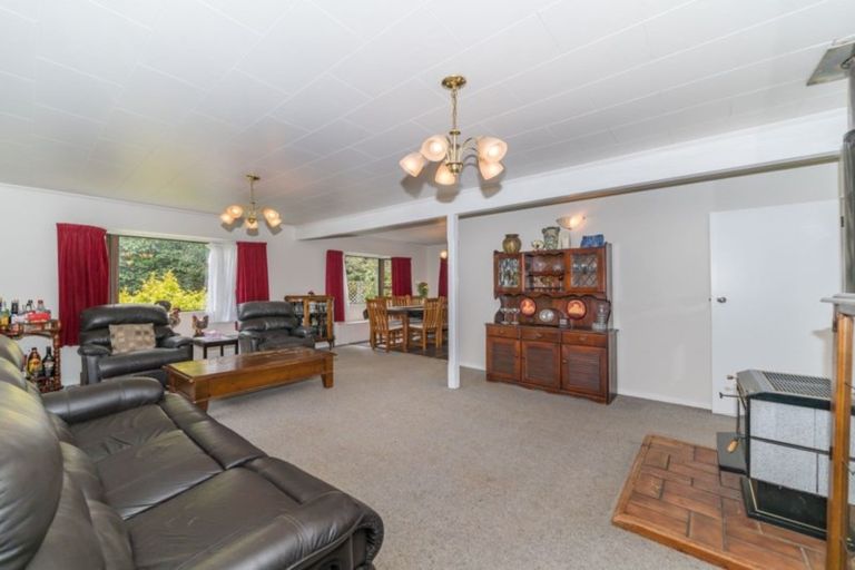 Photo of property in 18 Flyger Street, Kimbolton, 4774