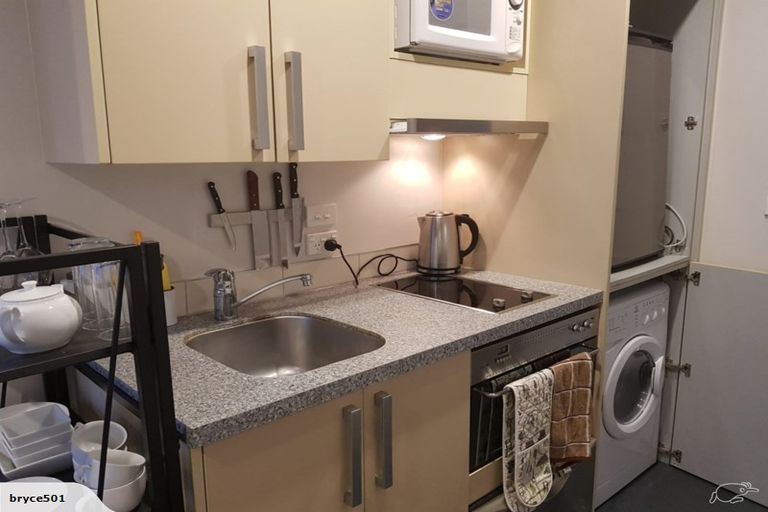 Photo of property in Dual Apartments, 108/142 Vivian Street, Te Aro, Wellington, 6011