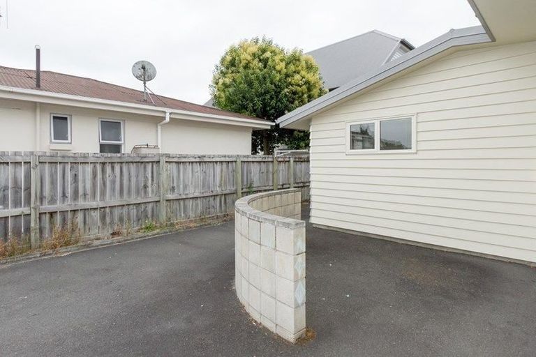 Photo of property in 8b Snead Place, Hamilton East, Hamilton, 3216