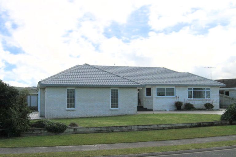 Photo of property in 59 Lakeside Drive, Orewa, 0931