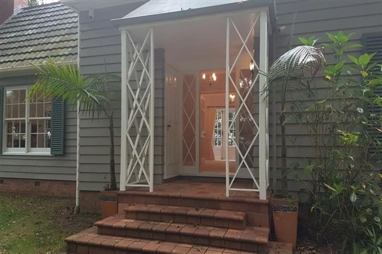 Photo of property in 242 Redoubt Road, Totara Park, Auckland, 2019