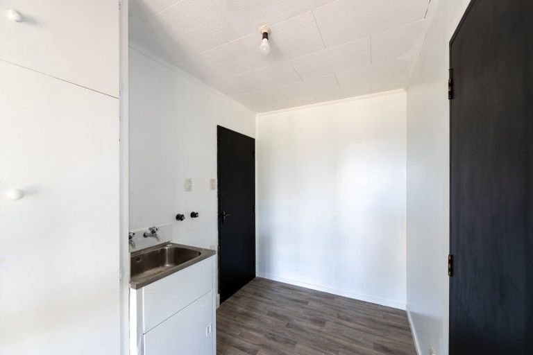 Photo of property in 230 Flaxmere Avenue, Flaxmere, Hastings, 4120