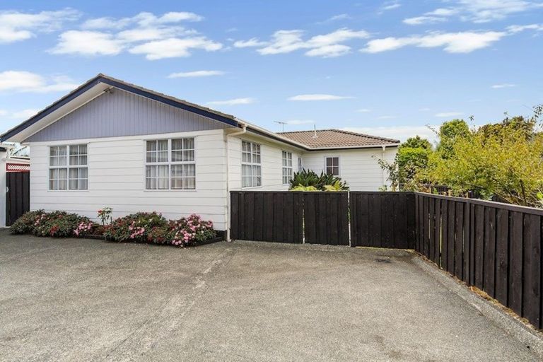 Photo of property in 503 Swanson Road, Ranui, Auckland, 0612