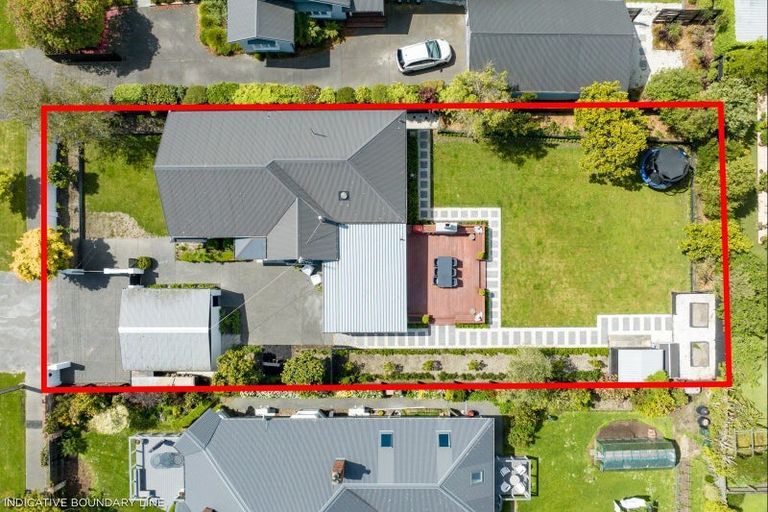 Photo of property in 136 Weston Road, St Albans, Christchurch, 8052