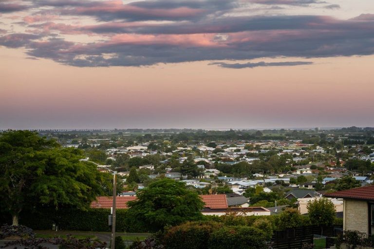 Photo of property in 76a Churchill Drive, Taradale, Napier, 4112