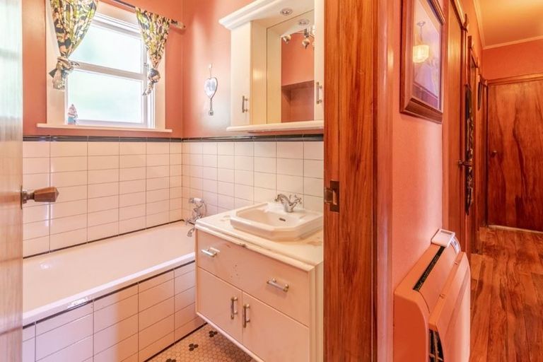 Photo of property in 21 Wainui Valley Road, Wainui, Akaroa, 7582