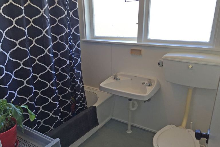 Photo of property in 72 Columba Avenue, Calton Hill, Dunedin, 9012