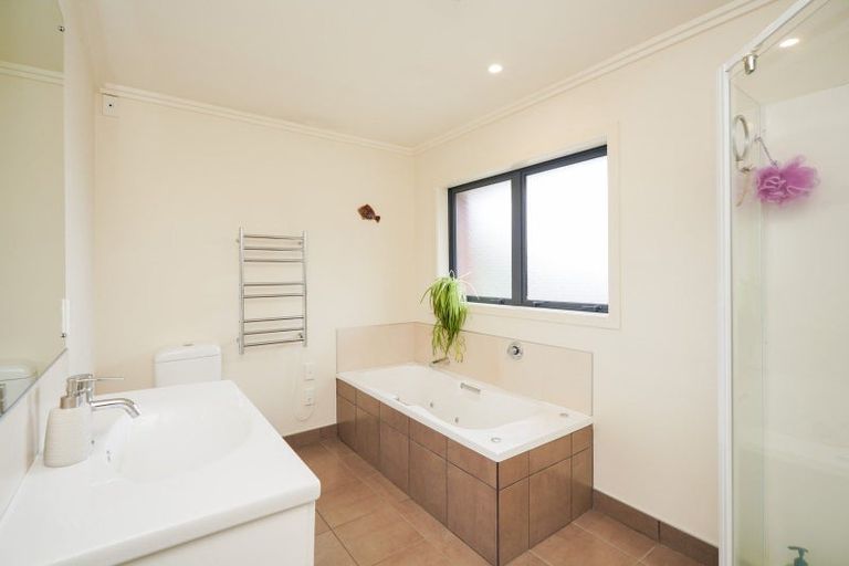 Photo of property in 71 Banks Street, Richmond, Invercargill, 9810