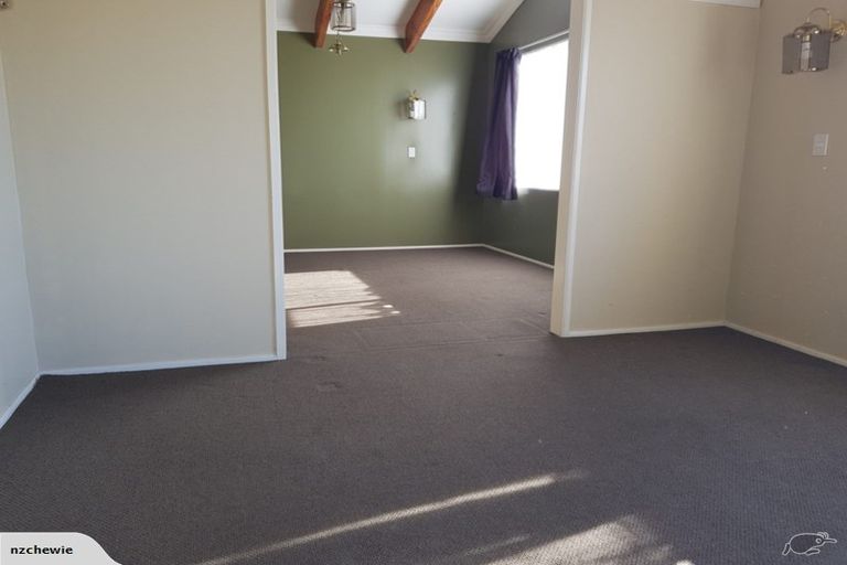 Photo of property in 140 Frankley Road, Frankleigh Park, New Plymouth, 4310
