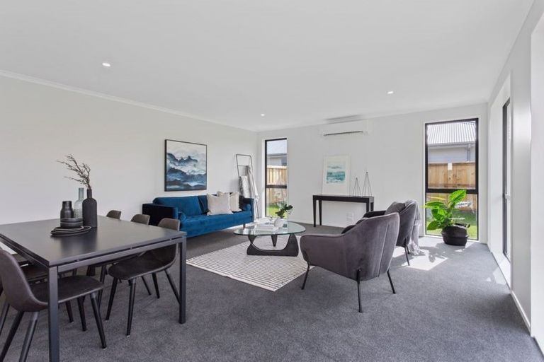 Photo of property in 18 Sholto Duncan Crescent, Halswell, Christchurch, 8025