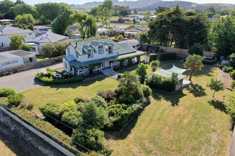 Photo of property in Dippers Halll, 28 Bell Street, Otane, 4202