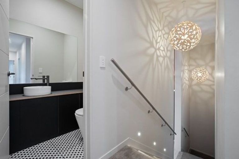 Photo of property in 5 Sai Ridge Close, Pukekohe, 2120