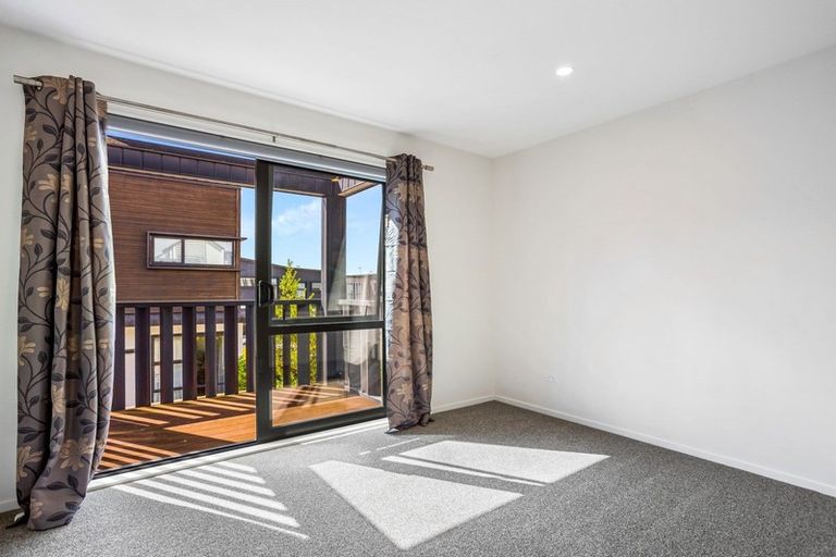 Photo of property in 41 Carder Court, Hobsonville, Auckland, 0618