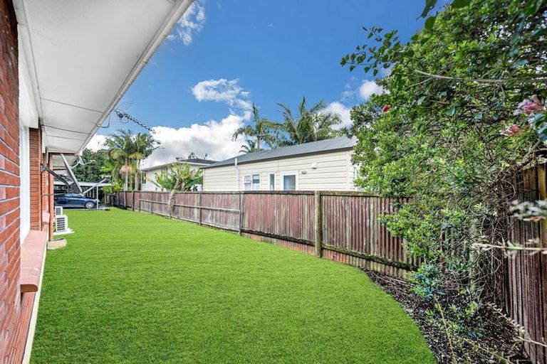 Photo of property in 22 Grande Vue Road, Hillpark, Auckland, 2102