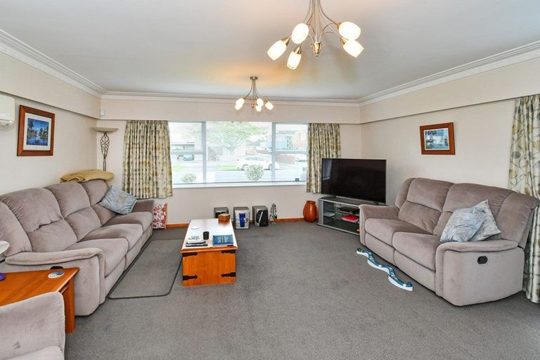 Photo of property in 2/49 Wintere Road, Papatoetoe, Auckland, 2025