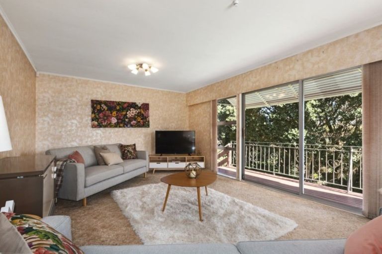 Photo of property in 8 Ayr Place, Papakowhai, Porirua, 5024