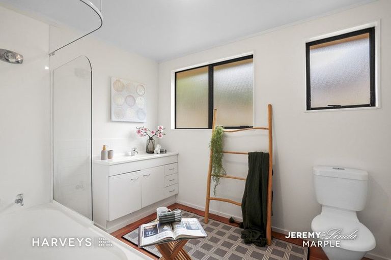 Photo of property in 66c Woodglen Road, Glen Eden, Auckland, 0602