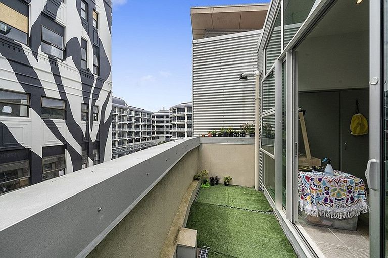 Photo of property in Hb Apartments, 4/3 Holland Street, Te Aro, Wellington, 6011