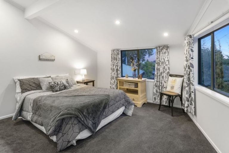 Photo of property in 956 Beach Road, Torbay, Auckland, 0630