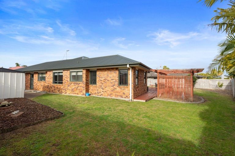 Photo of property in 5 Lamia Grove, Papamoa Beach, Papamoa, 3118