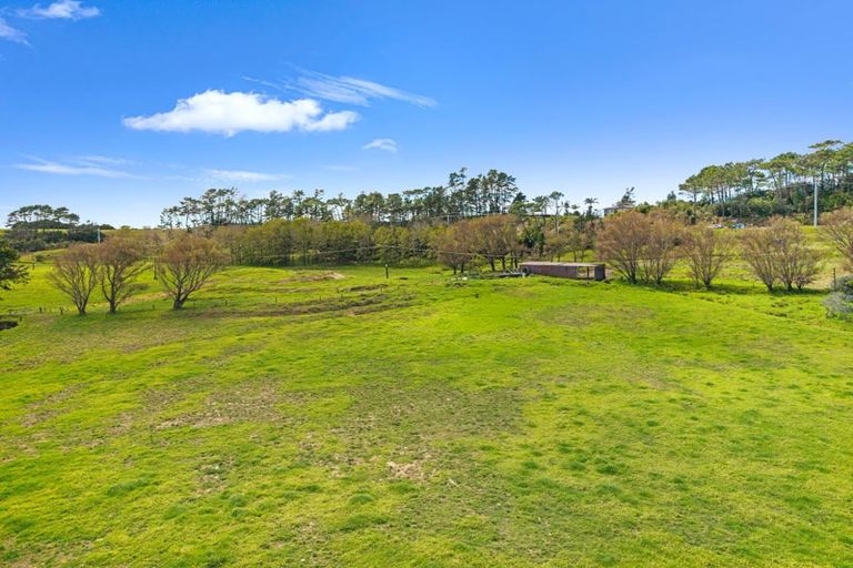 Photo of property in 413 Waihue Road, Dargaville, 0372