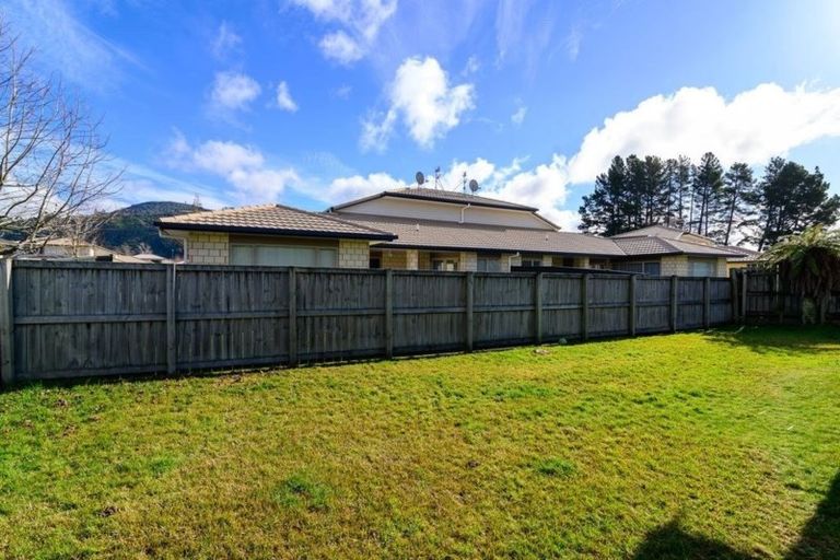 Photo of property in 103b Aquarius Drive, Kawaha Point, Rotorua, 3010