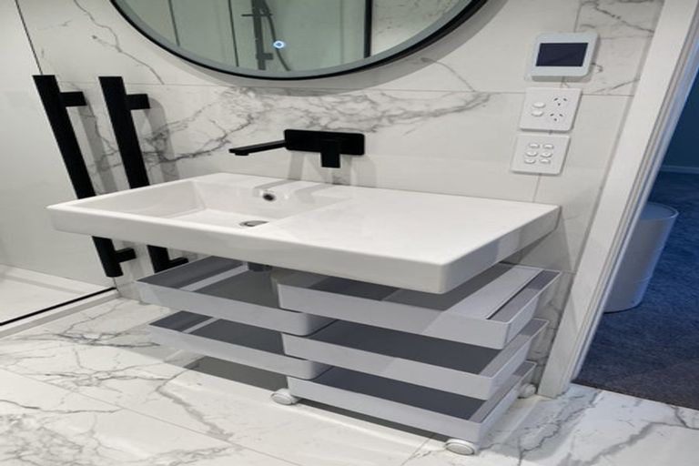 Photo of property in 22 Tanera Crescent, Brooklyn, Wellington, 6021