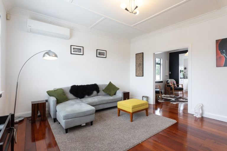 Photo of property in 23 Guy Avenue, Takaro, Palmerston North, 4410