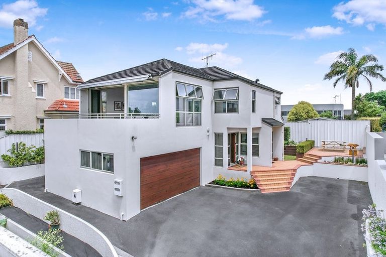 Photo of property in 75a Lake Domain Drive, Frankton, Hamilton, 3204