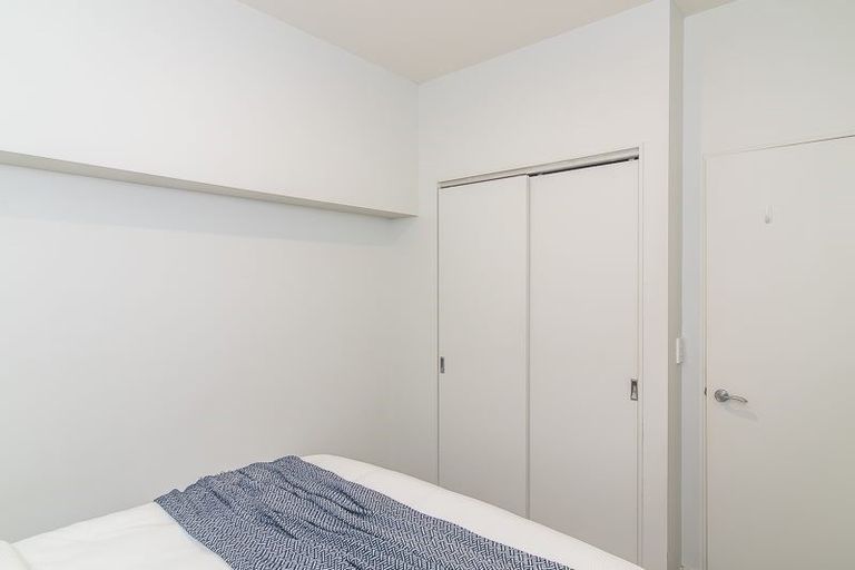 Photo of property in Stadium Garden Flats, 308/107 Thorndon Quay, Pipitea, Wellington, 6011