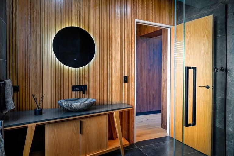 Photo of property in 22 Highgrove, Saint Clair, Dunedin, 9012