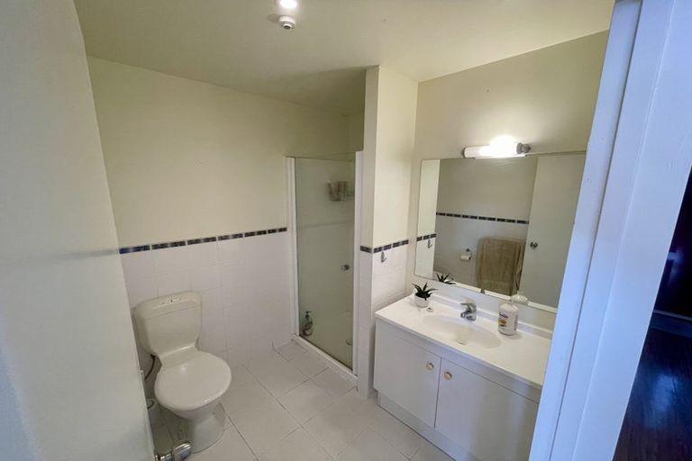 Photo of property in 33f Florence Avenue, Orewa, 0931