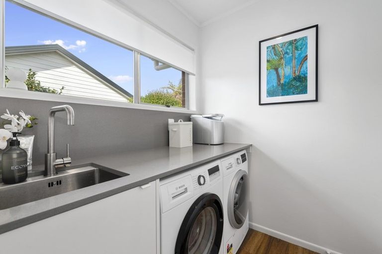 Photo of property in 10b Willmott Place, Springfield, Rotorua, 3015