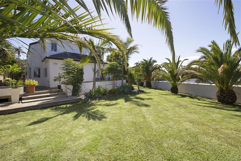 Photo of property in 13 Belvedere Court, West Harbour, Auckland, 0618