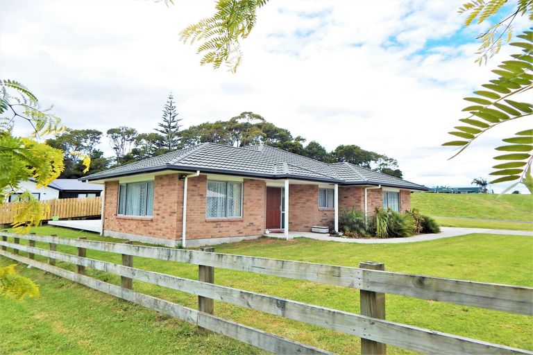 Photo of property in 14 Aranga Road, Kerikeri, 0230