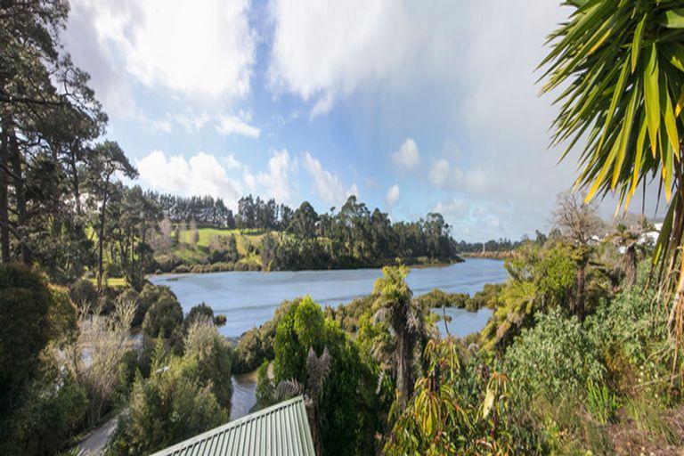 Photo of property in 33 Elliot Street, Riverhead, 0820