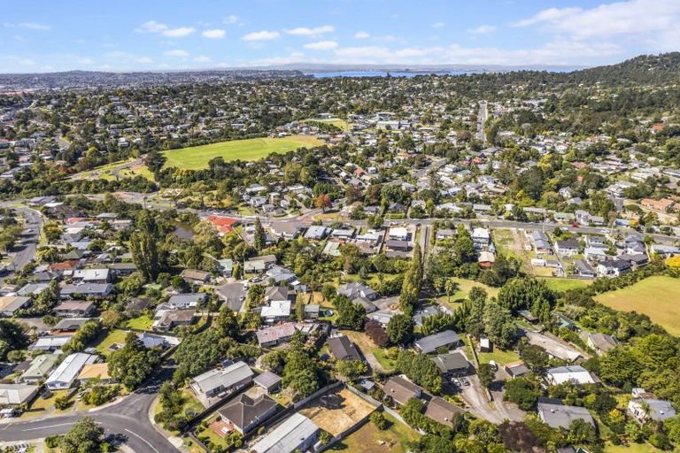 Photo of property in 9 Withers Road, Glen Eden, Auckland, 0602