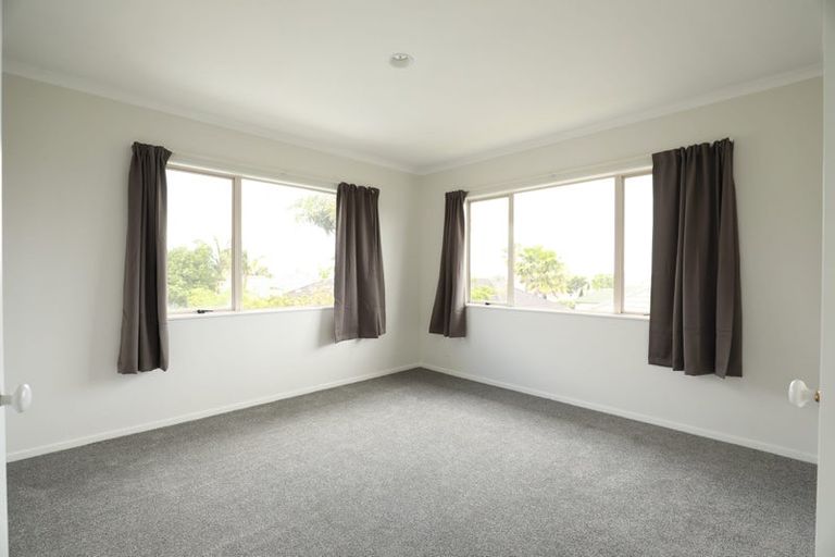 Photo of property in 29 Heyington Way, East Tamaki Heights, Auckland, 2016