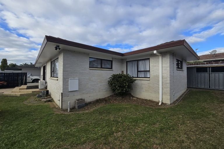 Photo of property in 1/6b Youngs Road, Papakura, 2110