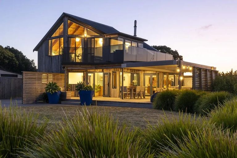 Photo of property in 129 Turangi Road Lower, Motunui, Waitara, 4383