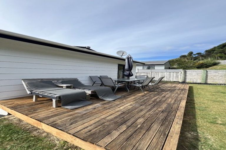 Photo of property in 58 Albatross Close, Whitby, Porirua, 5024