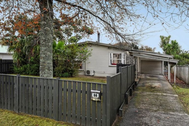 Photo of property in 1/66 Mcdowell Crescent, Hillcrest, Auckland, 0627