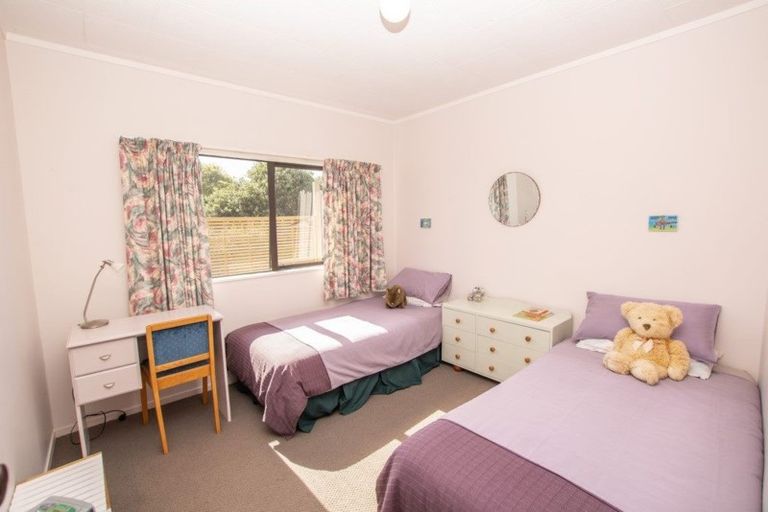 Photo of property in 33b Lyn Grove, Papamoa Beach, Papamoa, 3118