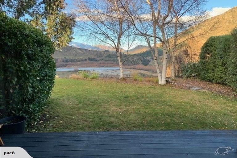 Photo of property in 38 Amber Close, Arthurs Point, Queenstown, 9371