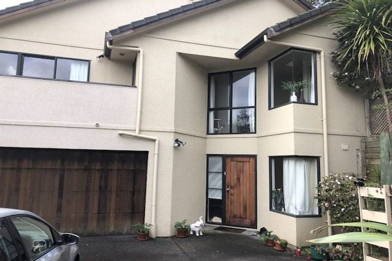 Photo of property in 17c Langana Avenue, Browns Bay, Auckland, 0630